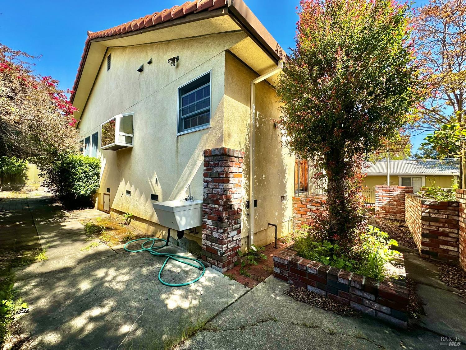 Detail Gallery Image 15 of 66 For 639 E 5th St, Benicia,  CA 94510 - – Beds | – Baths