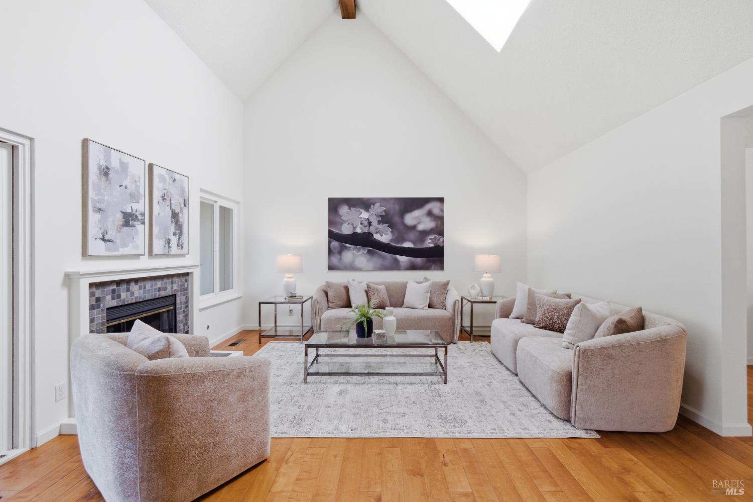 Detail Gallery Image 10 of 43 For 679 Lobelia Ct, Sonoma,  CA 95476 - 2 Beds | 2 Baths