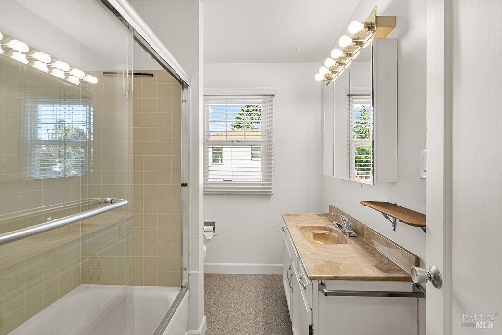 Detail Gallery Image 14 of 31 For 104 Hermosa Ave, Vallejo,  CA 94589 - 2 Beds | 1 Baths