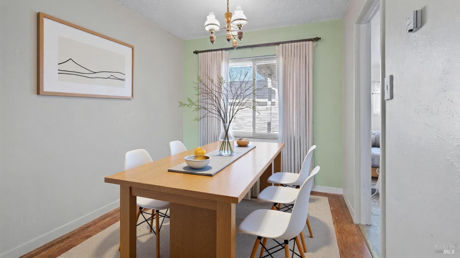 Detail Gallery Image 7 of 33 For 531 Pomona St, San Lorenzo,  CA 94580 - 3 Beds | 1 Baths