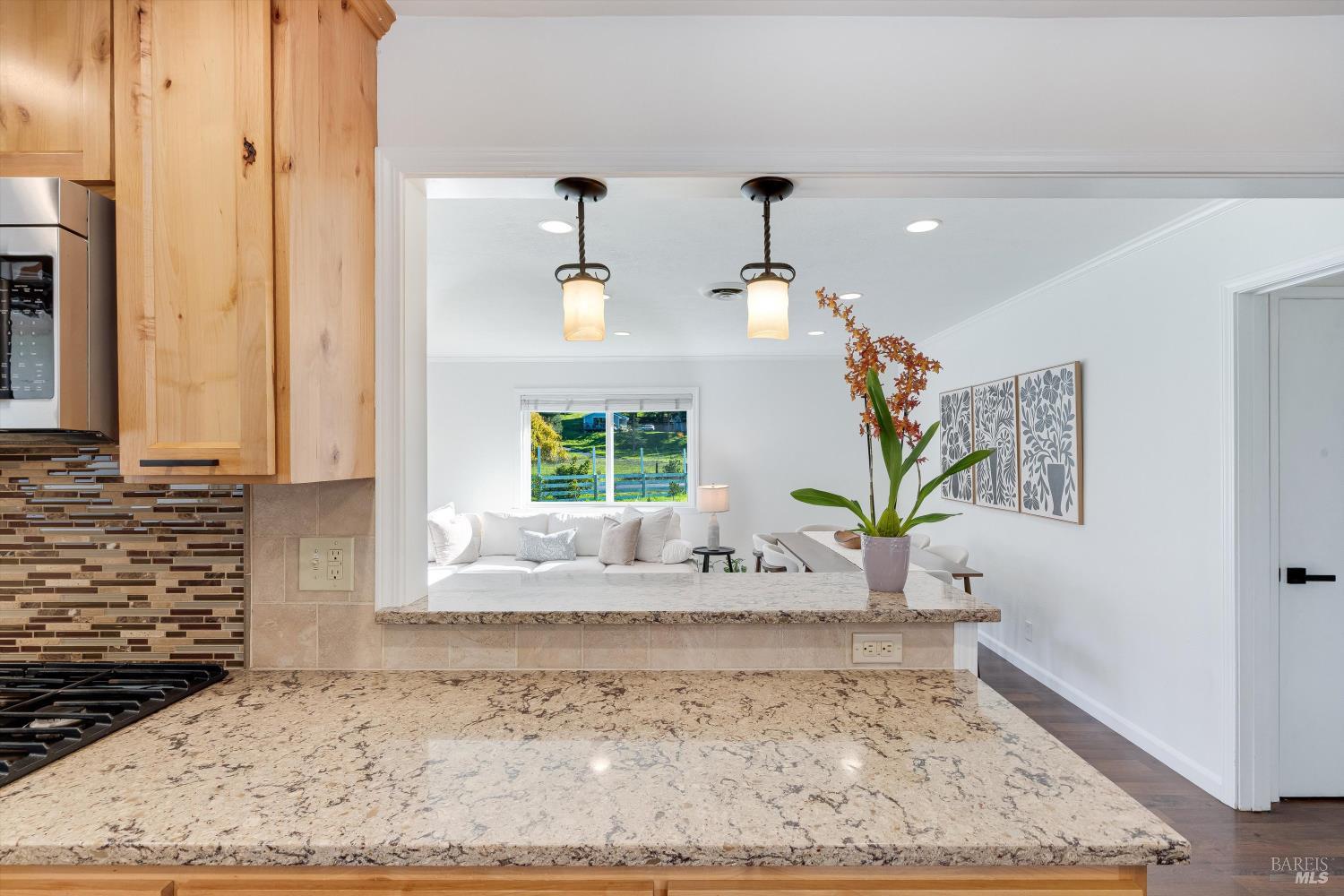 Detail Gallery Image 14 of 53 For 13180 Bodega Hwy, Sebastopol,  CA 95472 - 3 Beds | 2 Baths