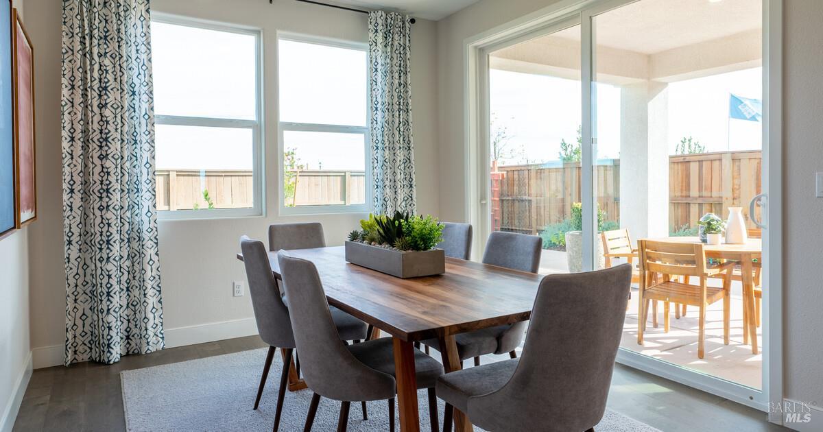 Detail Gallery Image 8 of 24 For 330 Fable Ct, Dixon,  CA 95620 - 2 Beds | 2 Baths