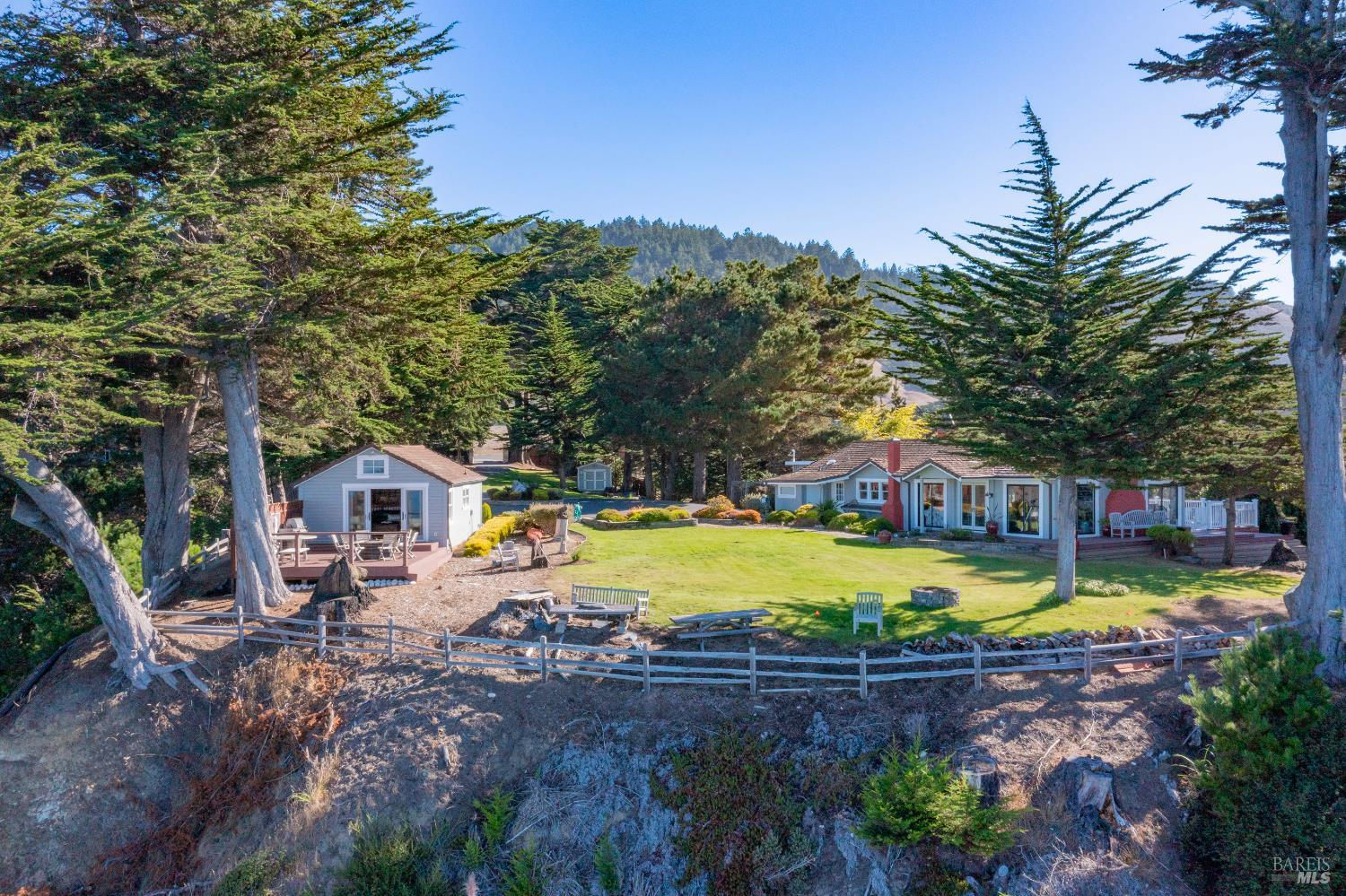 Detail Gallery Image 8 of 77 For 5420 S Highway 1 Unkn, Elk,  CA 95432 - 2 Beds | 3 Baths