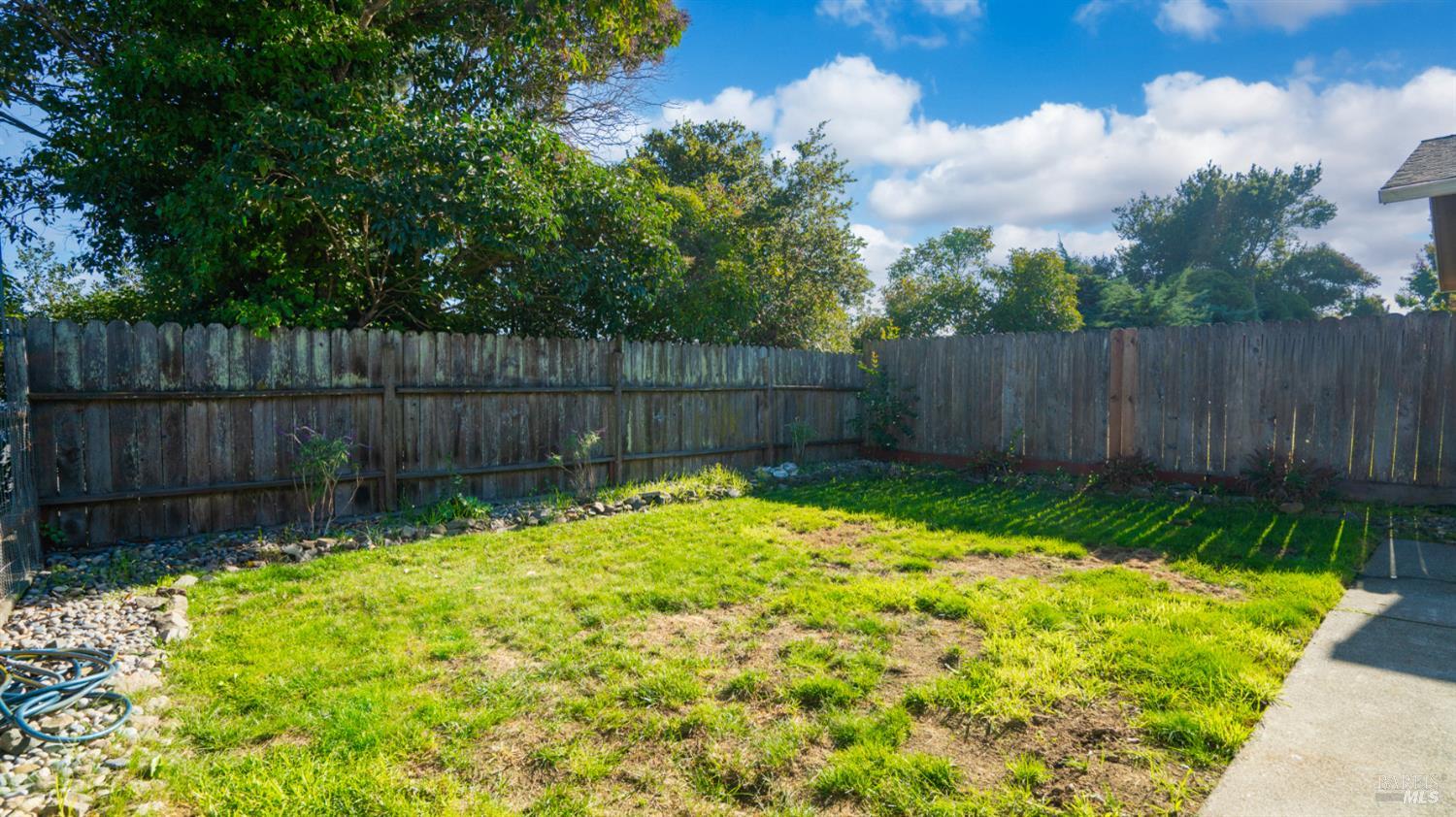 Detail Gallery Image 36 of 40 For 716 Elm Dr, Petaluma,  CA 94952 - 3 Beds | 2 Baths