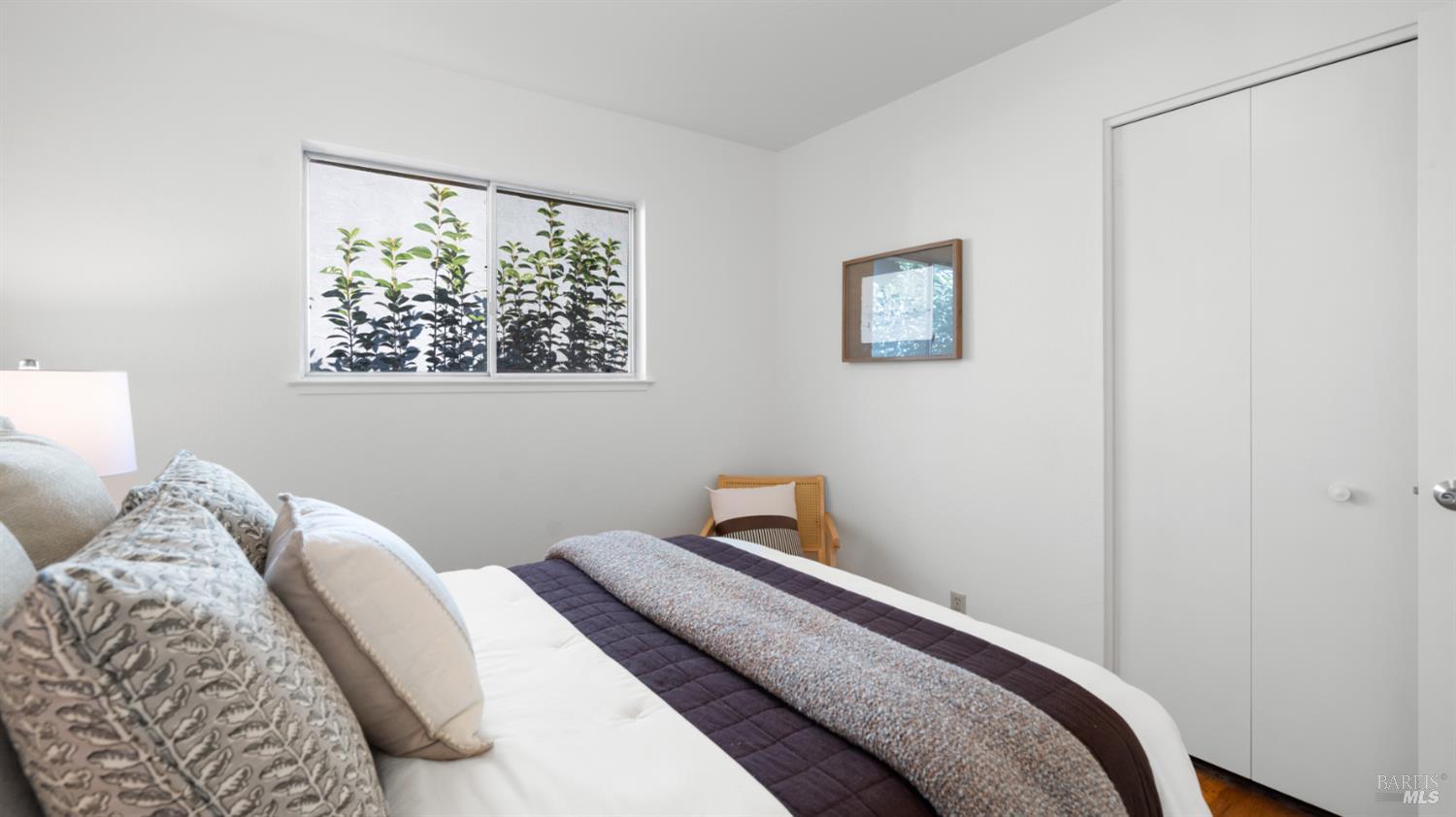 Detail Gallery Image 10 of 40 For 716 Elm Dr, Petaluma,  CA 94952 - 3 Beds | 2 Baths