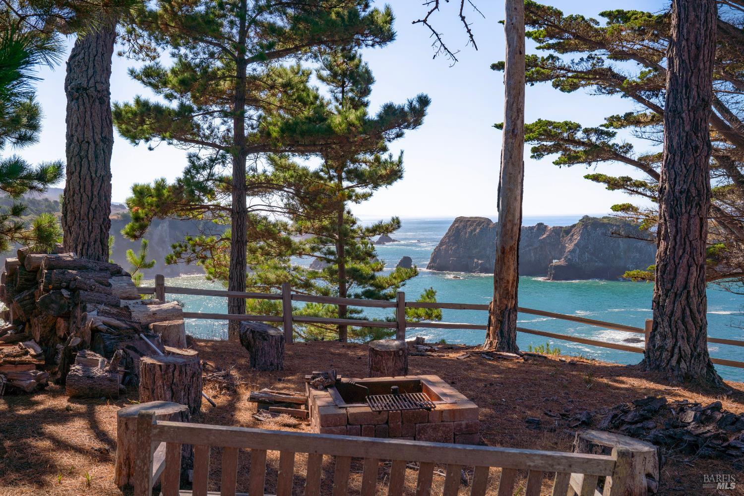 Detail Gallery Image 24 of 77 For 5420 S Highway 1 Unkn, Elk,  CA 95432 - 2 Beds | 3 Baths