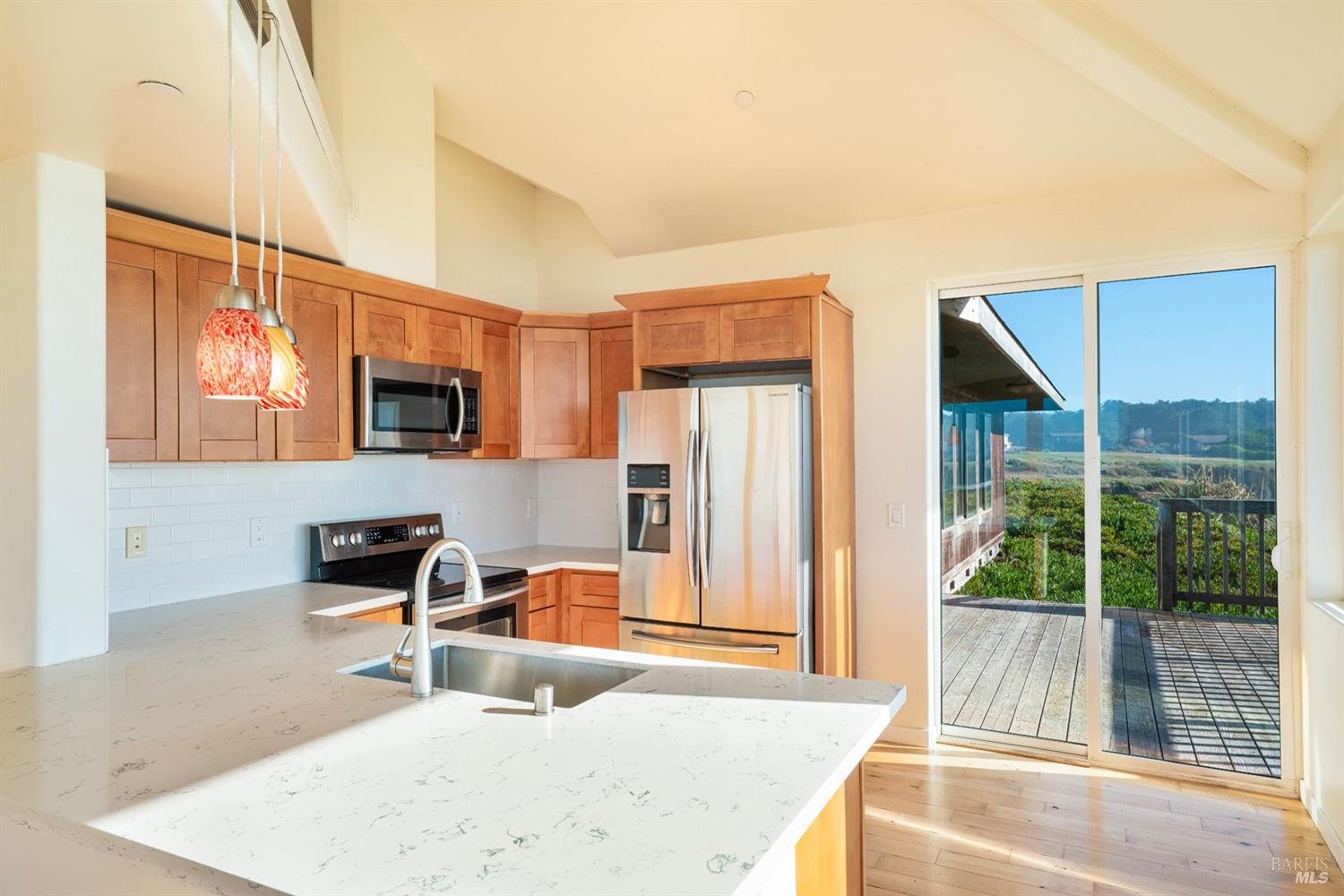 Detail Gallery Image 14 of 63 For 45525 S Caspar Dr, Mendocino,  CA 95460 - 1 Beds | 2 Baths