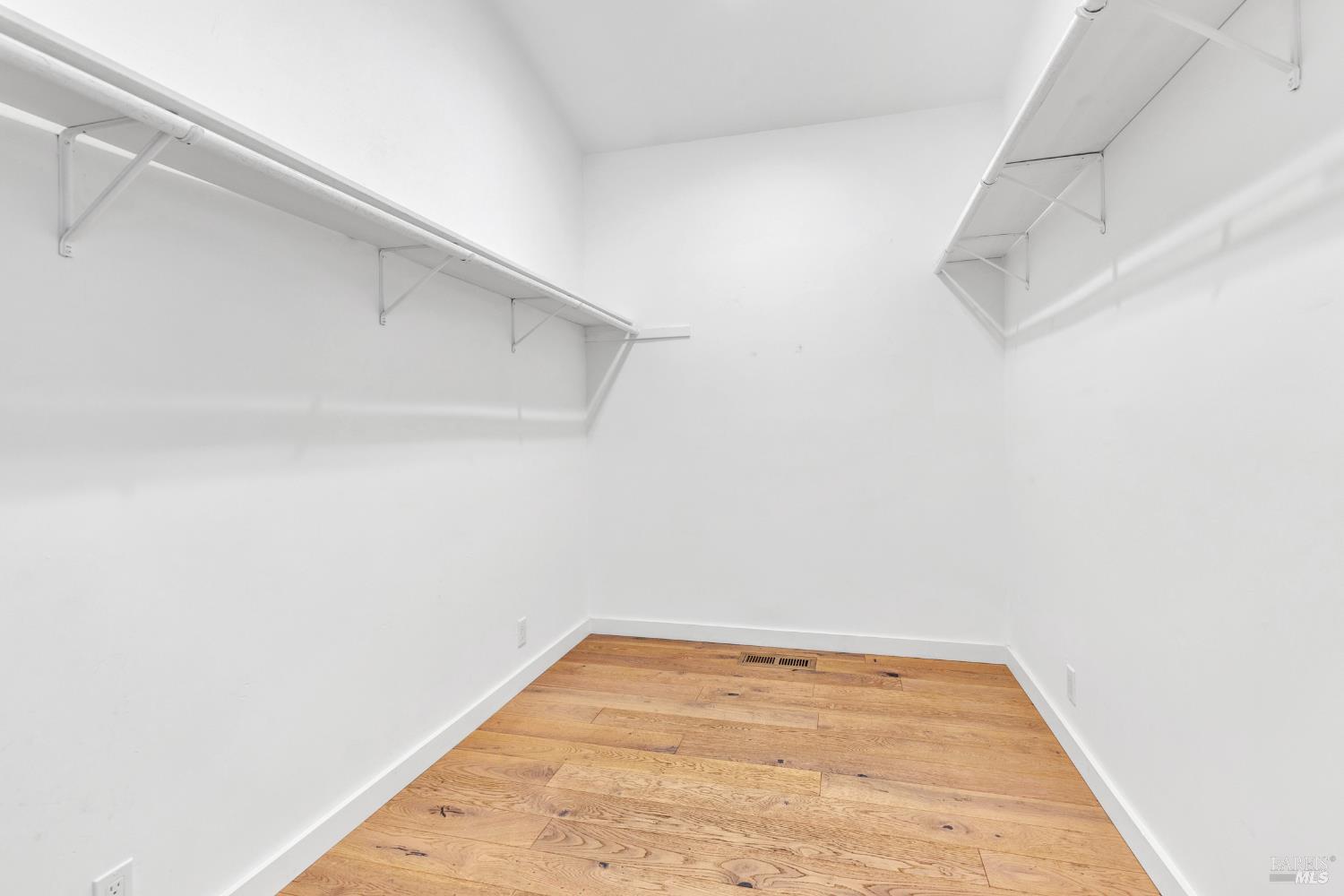 Detail Gallery Image 20 of 53 For 496 Raymond Dr, Benicia,  CA 94510 - 3 Beds | 2 Baths