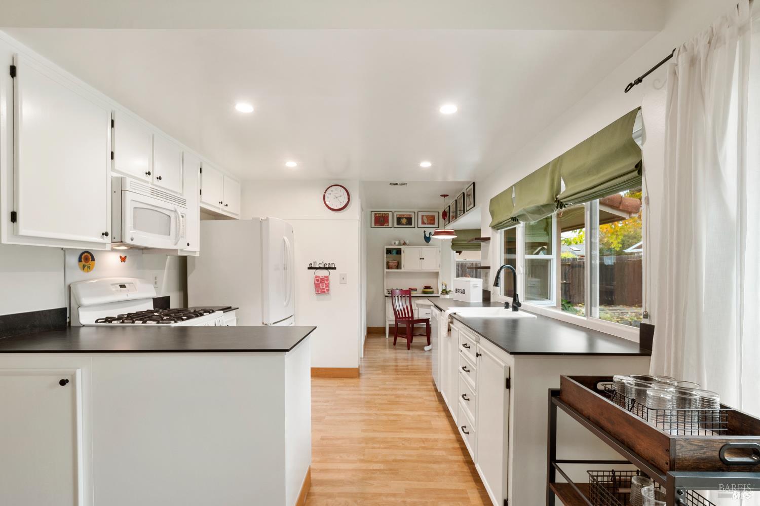 Detail Gallery Image 16 of 52 For 654 Corte Seville Unkn, Vacaville,  CA 95688 - 3 Beds | 2 Baths