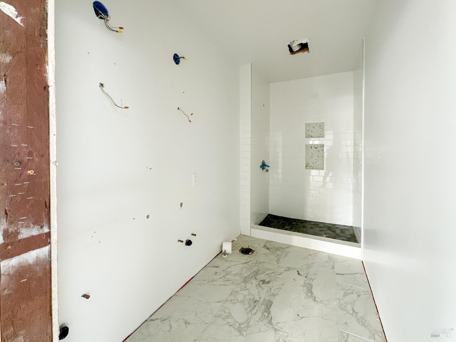 Detail Gallery Image 14 of 23 For 898 W Franklin St, Monterey,  CA 93940 - 5 Beds | 2 Baths