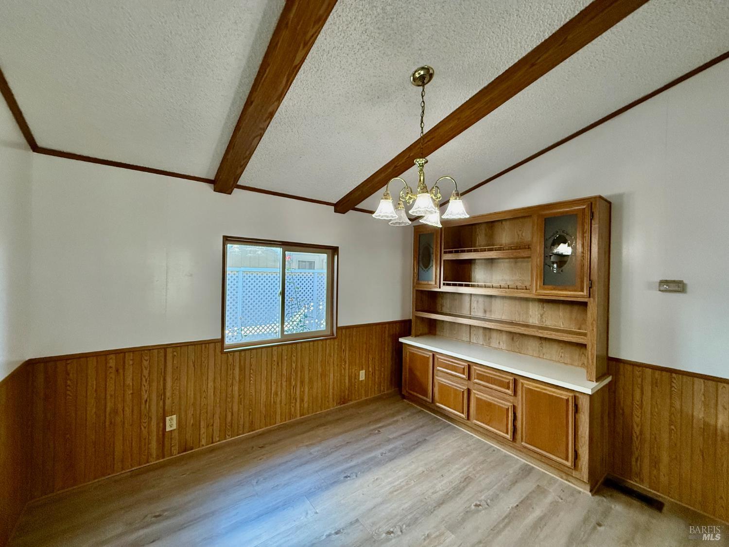 Detail Gallery Image 10 of 30 For 8148 D St, Windsor,  CA 95492 - 2 Beds | 2 Baths