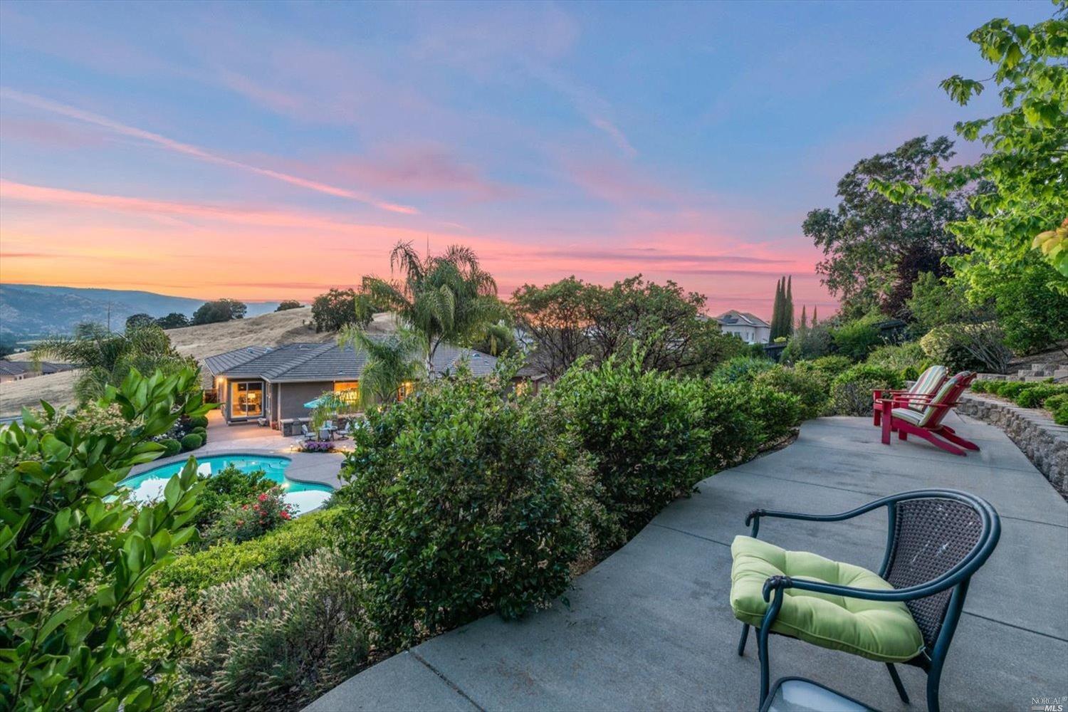 Detail Gallery Image 7 of 78 For 6041 N Vine St, Vacaville,  CA 95688 - 4 Beds | 2/1 Baths