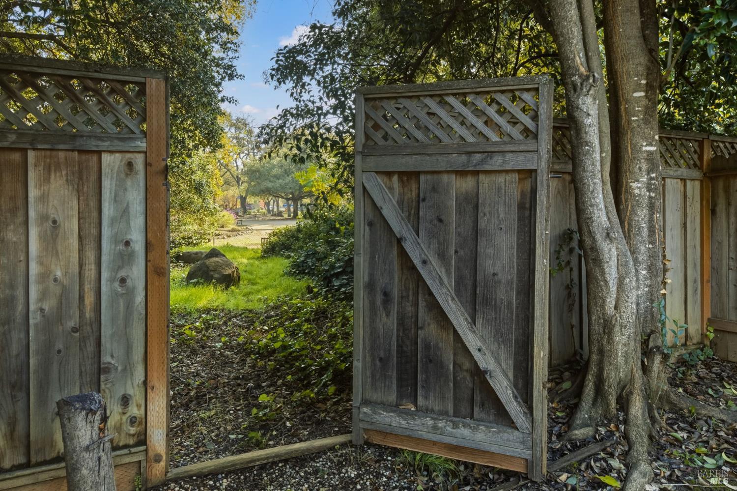 Detail Gallery Image 30 of 36 For 729 Brookside Dr, Vacaville,  CA 95688 - 3 Beds | 2 Baths