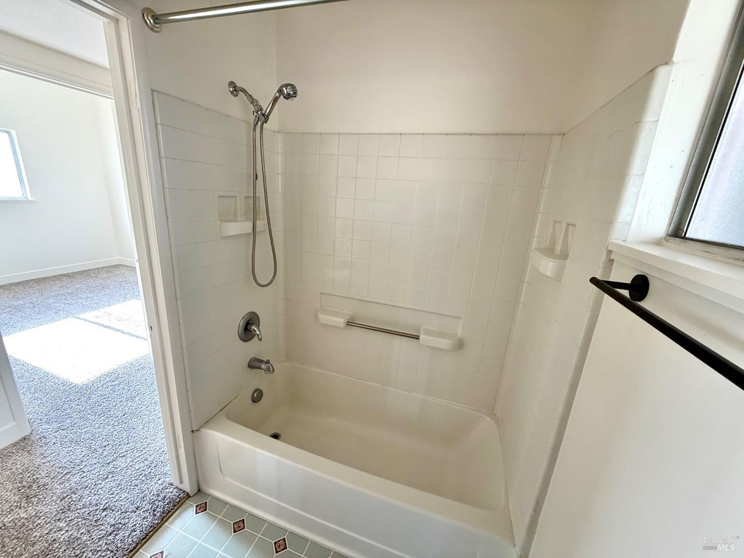 Detail Gallery Image 16 of 24 For 240 S 7th St, Dixon,  CA 95620 - 3 Beds | 2 Baths