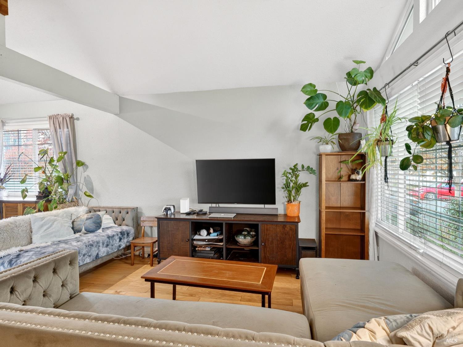 Detail Gallery Image 16 of 43 For 437 Korbel Pl, Santa Rosa,  CA 95409 - 4 Beds | 2 Baths