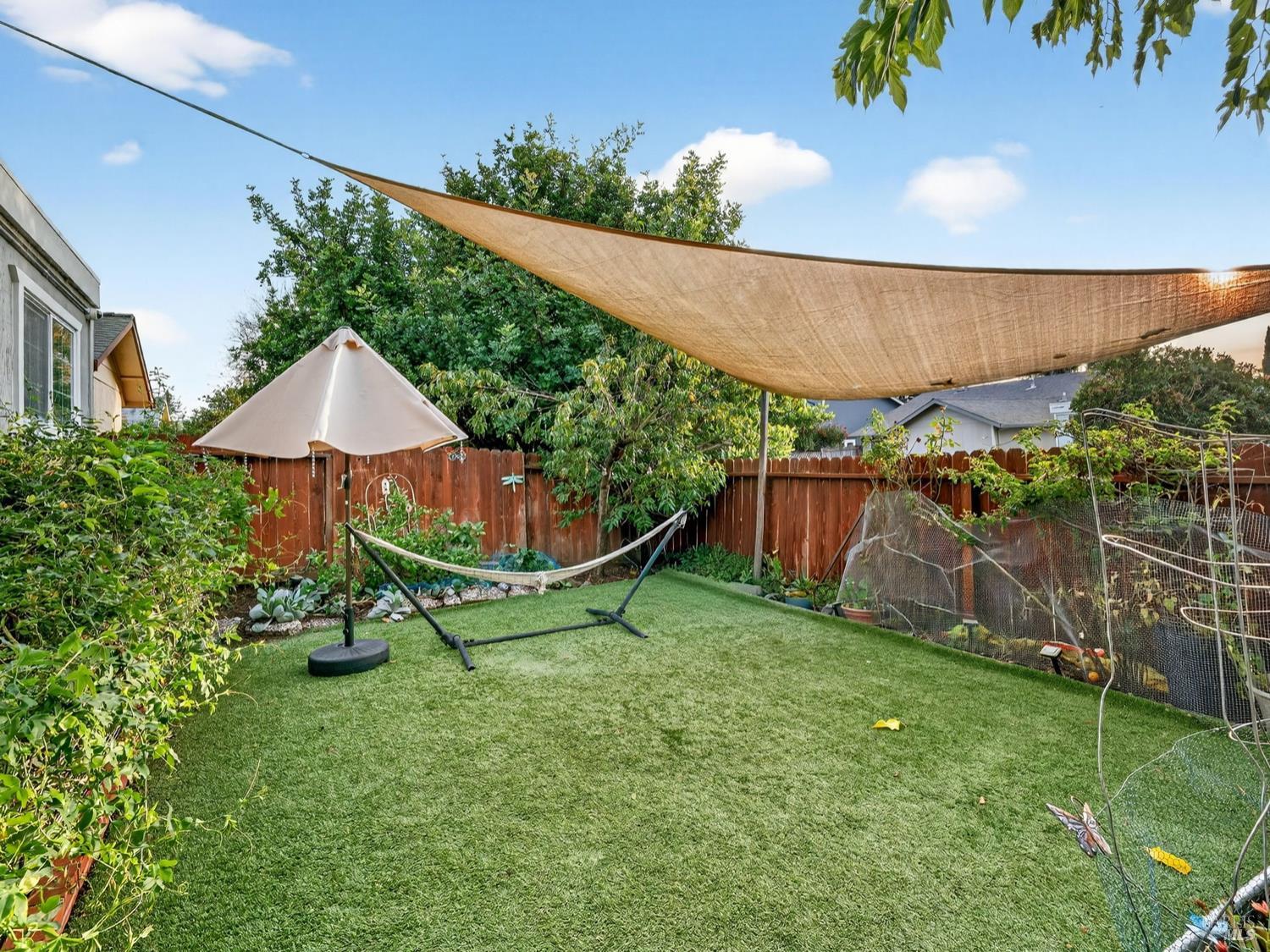 Detail Gallery Image 17 of 43 For 437 Korbel Pl, Santa Rosa,  CA 95409 - 4 Beds | 2 Baths