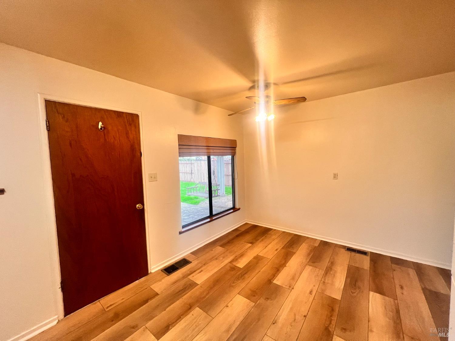 Detail Gallery Image 9 of 29 For 269 Crescent Dr, Rio Vista,  CA 94571 - 3 Beds | 1/1 Baths