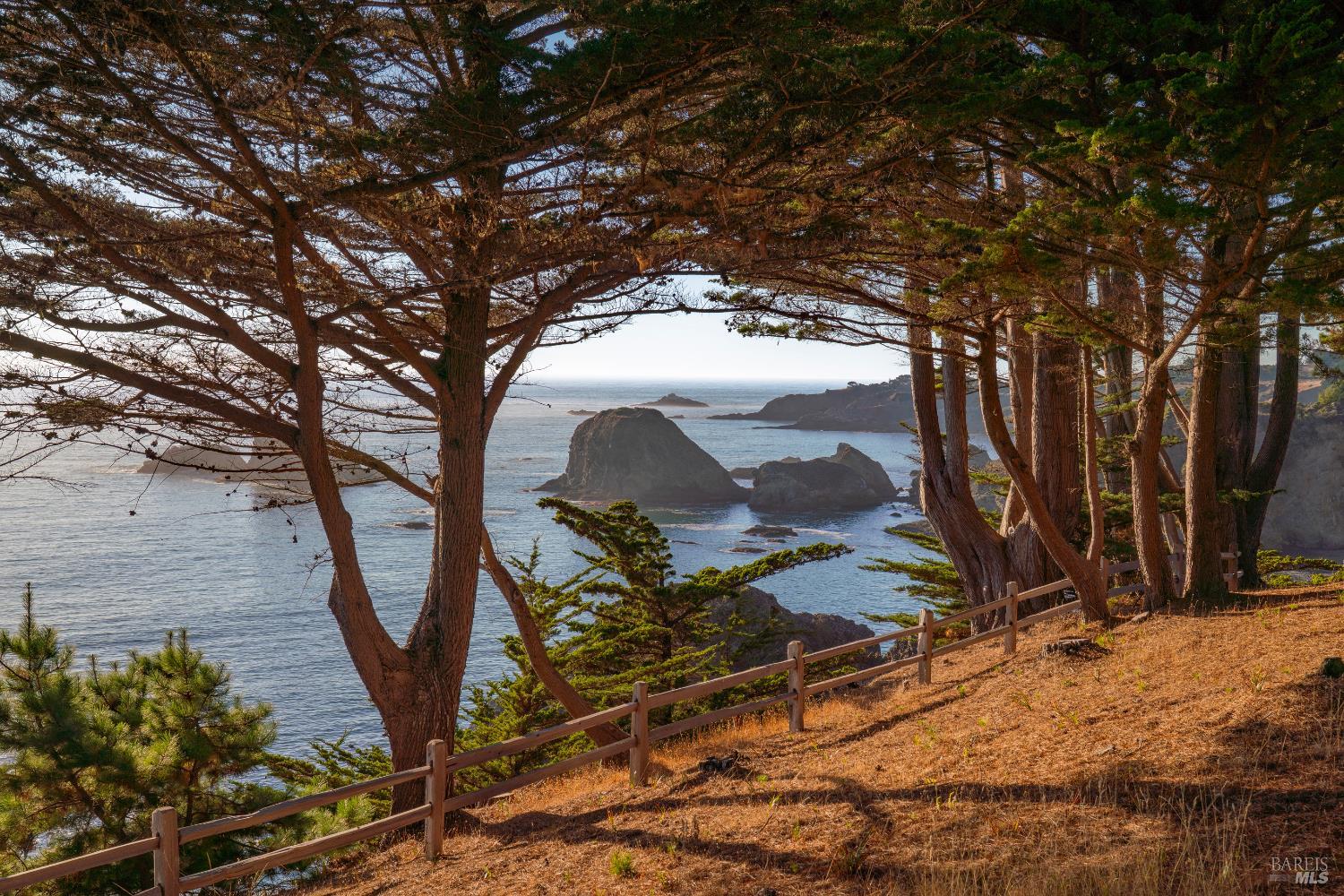 Detail Gallery Image 37 of 77 For 5420 S Highway 1 Unkn, Elk,  CA 95432 - 2 Beds | 3 Baths