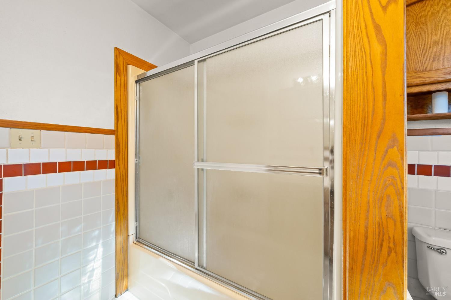 Detail Gallery Image 18 of 31 For 408 Boyes Blvd, Sonoma,  CA 95476 - 3 Beds | 2 Baths