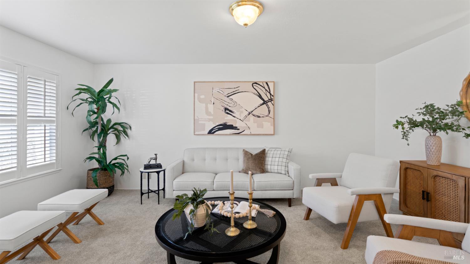 Detail Gallery Image 6 of 40 For 716 Elm Dr, Petaluma,  CA 94952 - 3 Beds | 2 Baths