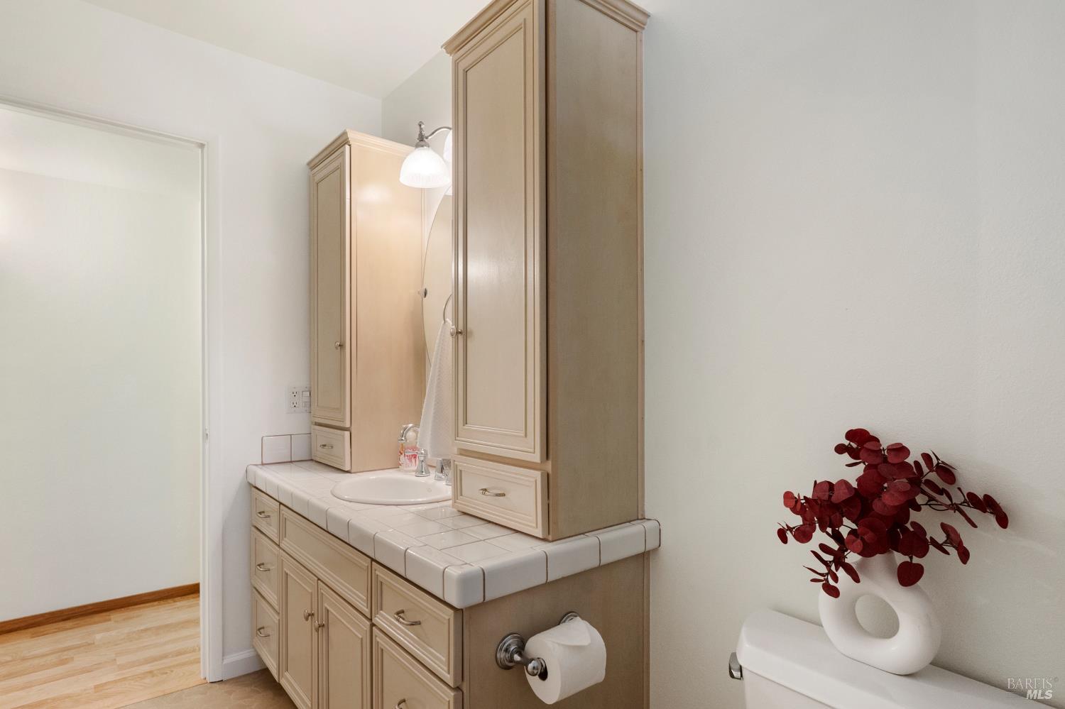 Detail Gallery Image 31 of 52 For 654 Corte Seville Unkn, Vacaville,  CA 95688 - 3 Beds | 2 Baths