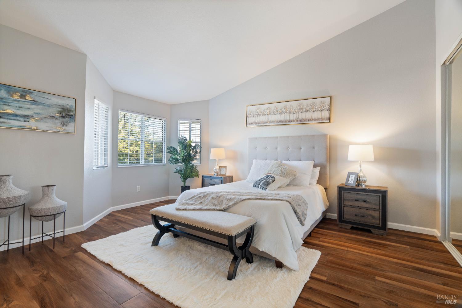 Detail Gallery Image 27 of 44 For 272 Mica Dr, Vallejo,  CA 94589 - 4 Beds | 2/1 Baths