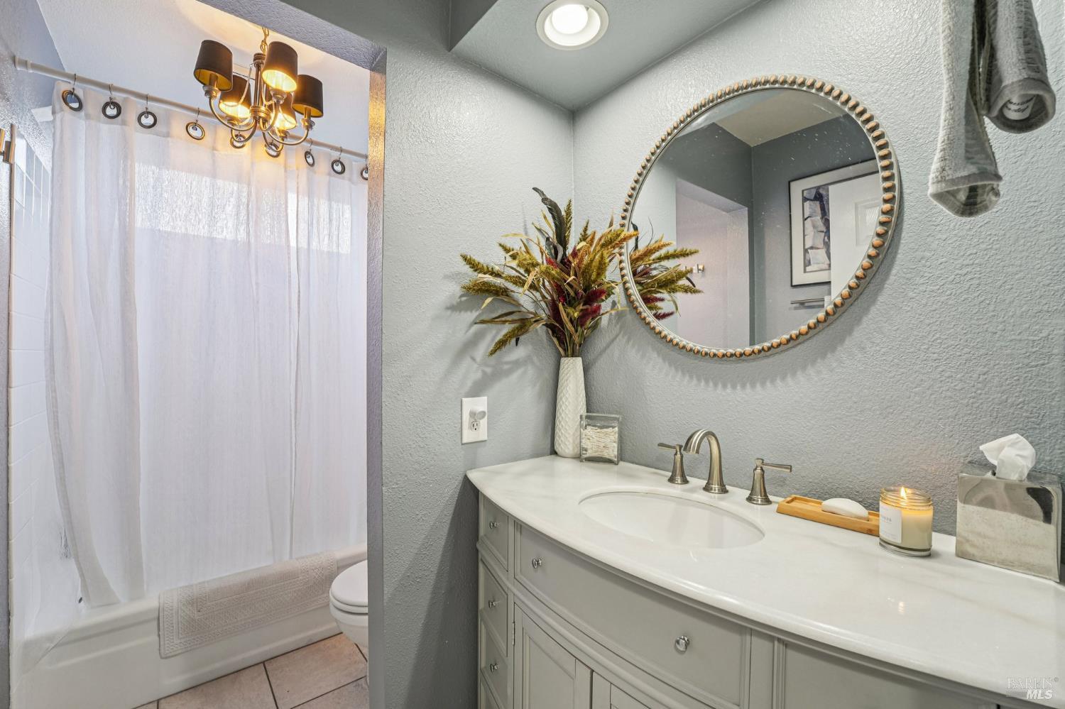 Detail Gallery Image 21 of 64 For 4233 Brookshire Cir, Santa Rosa,  CA 95405 - 4 Beds | 2 Baths