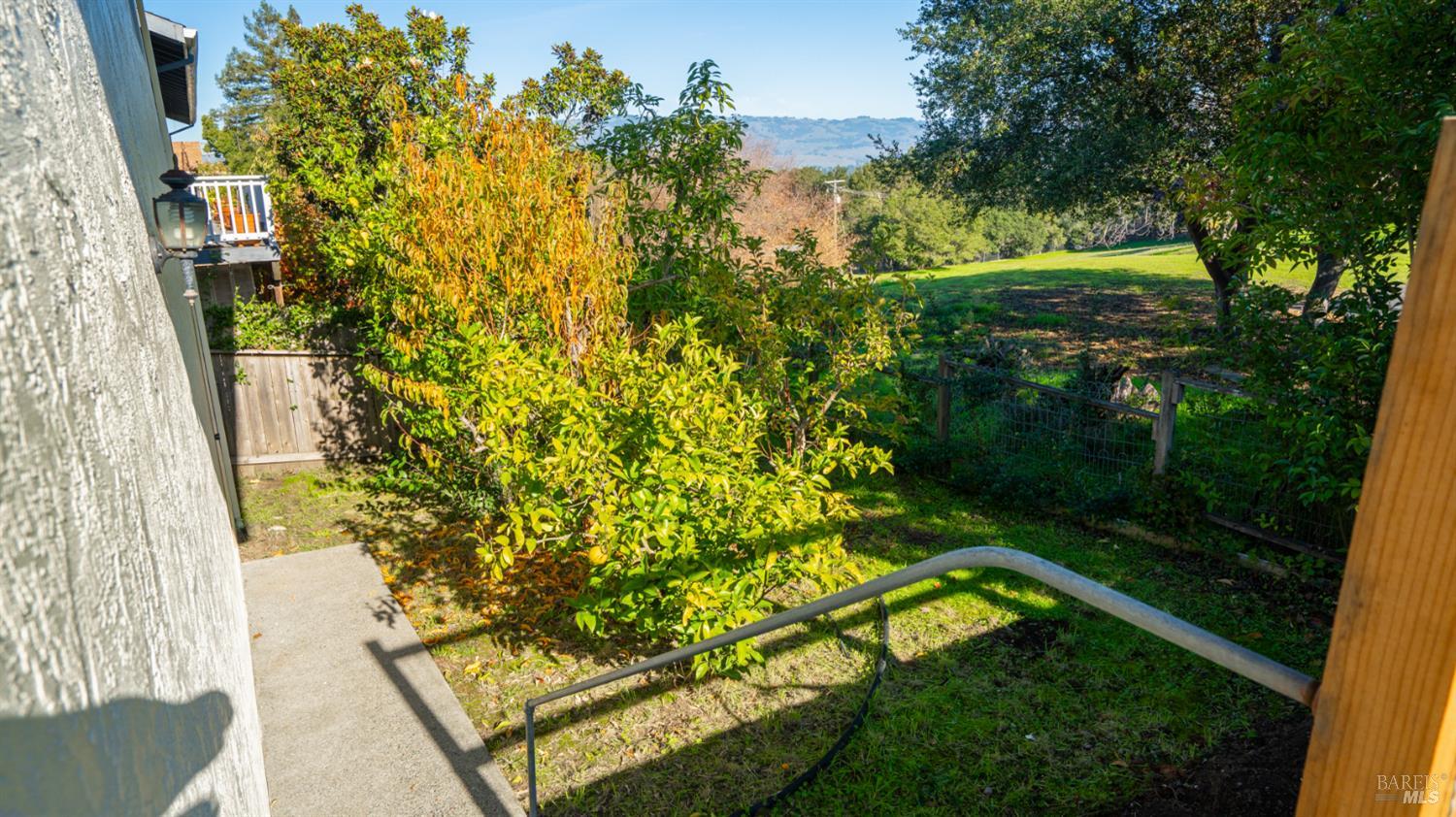 Detail Gallery Image 37 of 40 For 716 Elm Dr, Petaluma,  CA 94952 - 3 Beds | 2 Baths