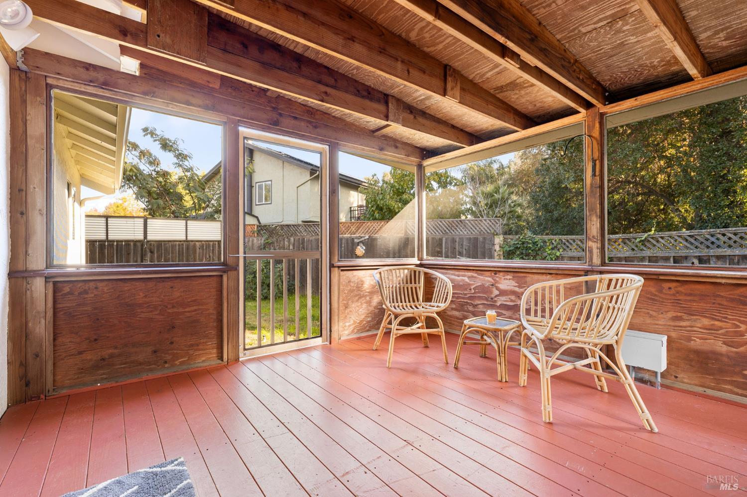 Detail Gallery Image 16 of 36 For 729 Brookside Dr, Vacaville,  CA 95688 - 3 Beds | 2 Baths