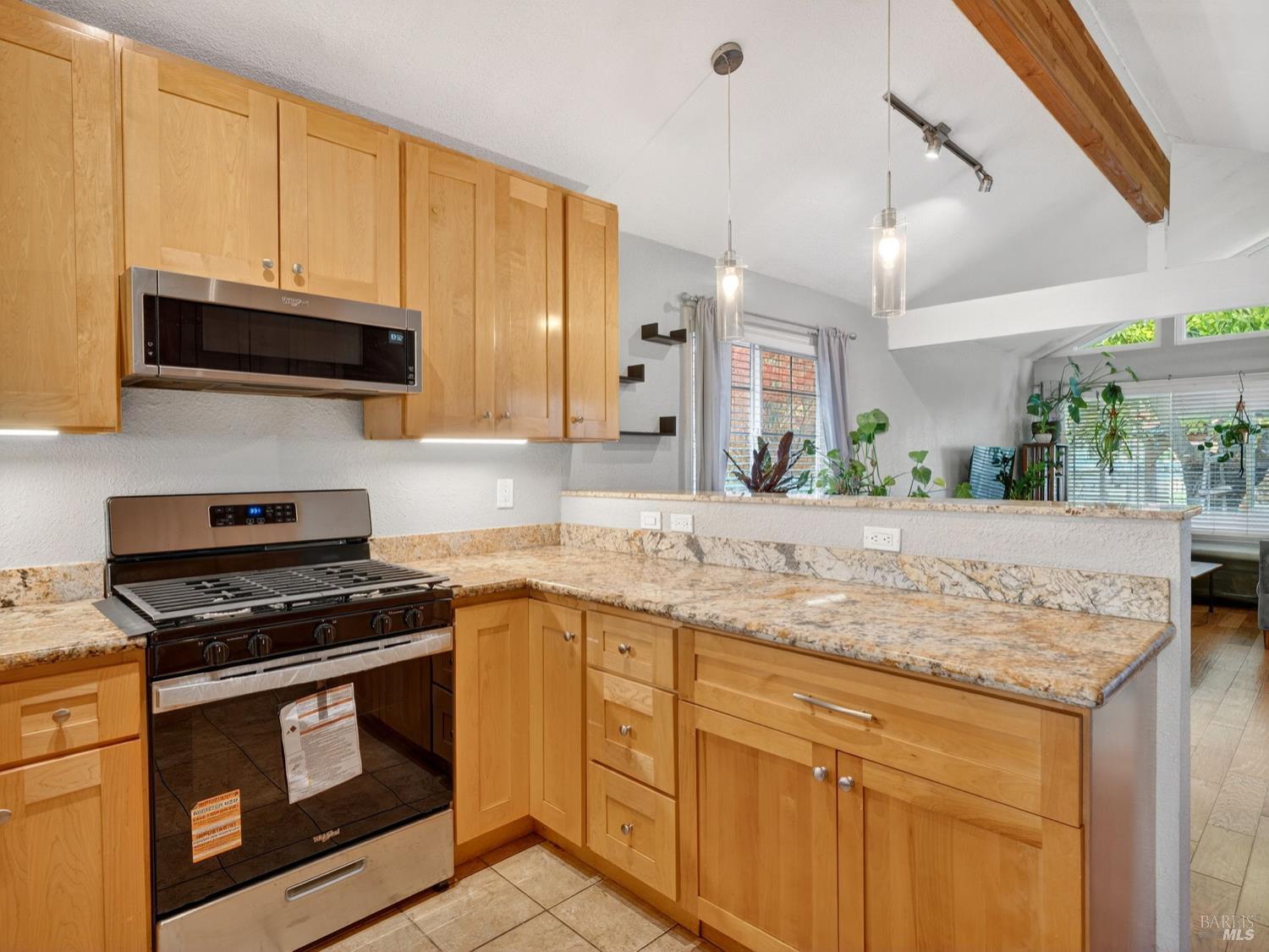 Detail Gallery Image 14 of 43 For 437 Korbel Pl, Santa Rosa,  CA 95409 - 4 Beds | 2 Baths