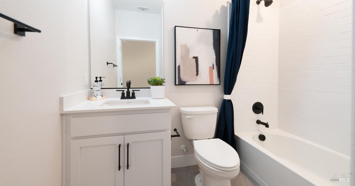 Detail Gallery Image 14 of 24 For 330 Fable Ct, Dixon,  CA 95620 - 2 Beds | 2 Baths