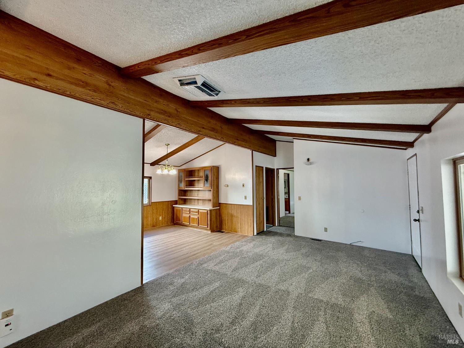 Detail Gallery Image 7 of 30 For 8148 D St, Windsor,  CA 95492 - 2 Beds | 2 Baths