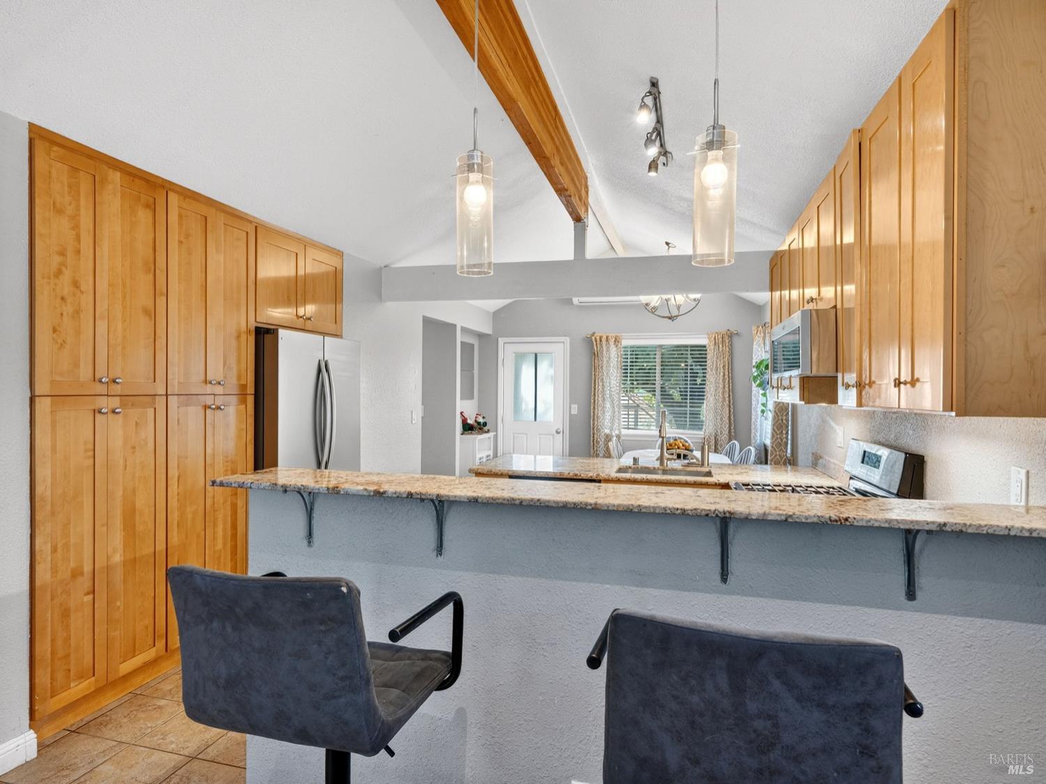 Detail Gallery Image 13 of 43 For 437 Korbel Pl, Santa Rosa,  CA 95409 - 4 Beds | 2 Baths