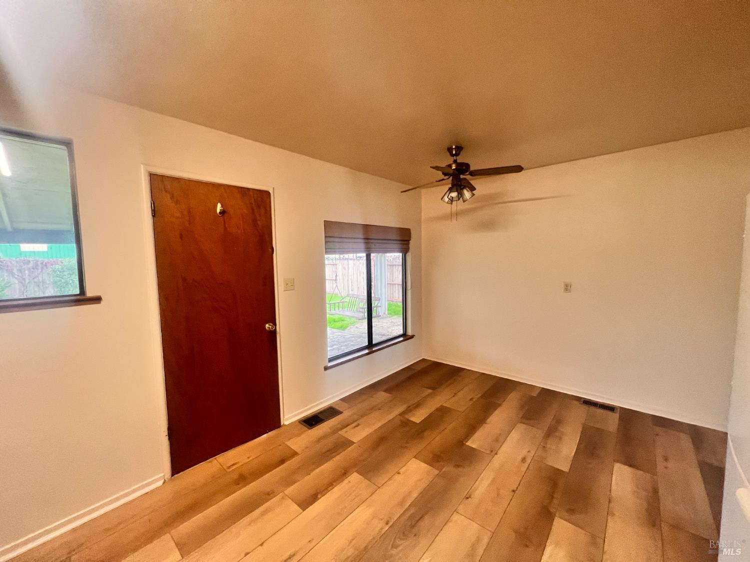 Detail Gallery Image 12 of 29 For 269 Crescent Dr, Rio Vista,  CA 94571 - 3 Beds | 1/1 Baths