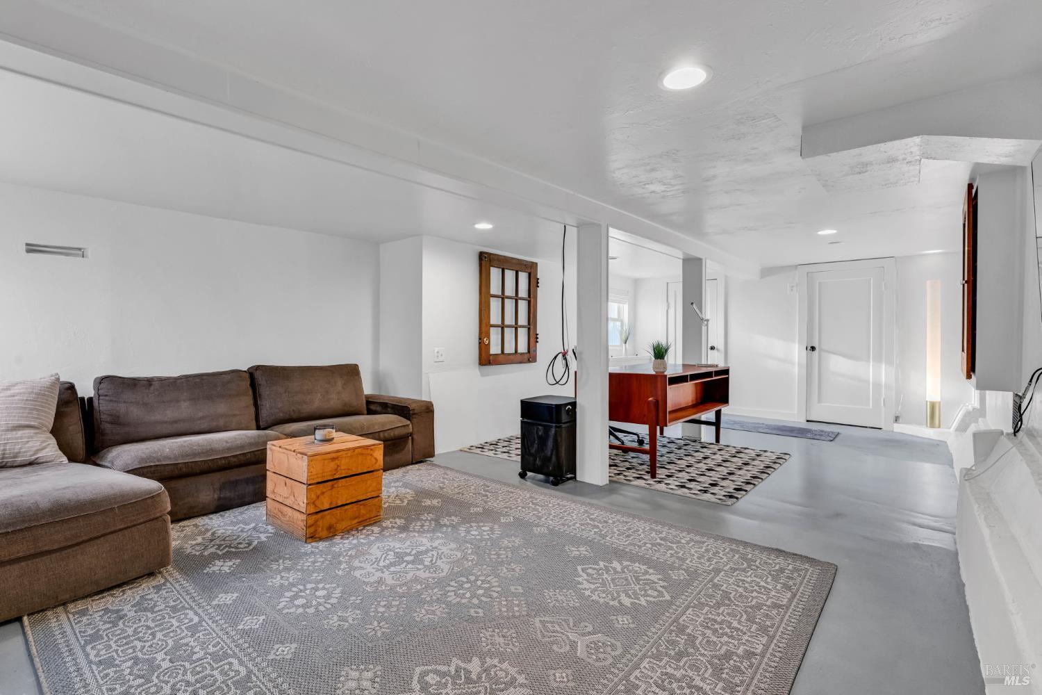 Detail Gallery Image 34 of 43 For 8 Santa Paula Way, Vallejo,  CA 94590 - 2 Beds | 1 Baths