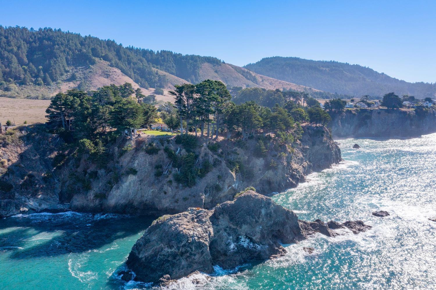 Detail Gallery Image 16 of 77 For 5420 S Highway 1 Unkn, Elk,  CA 95432 - 2 Beds | 3 Baths