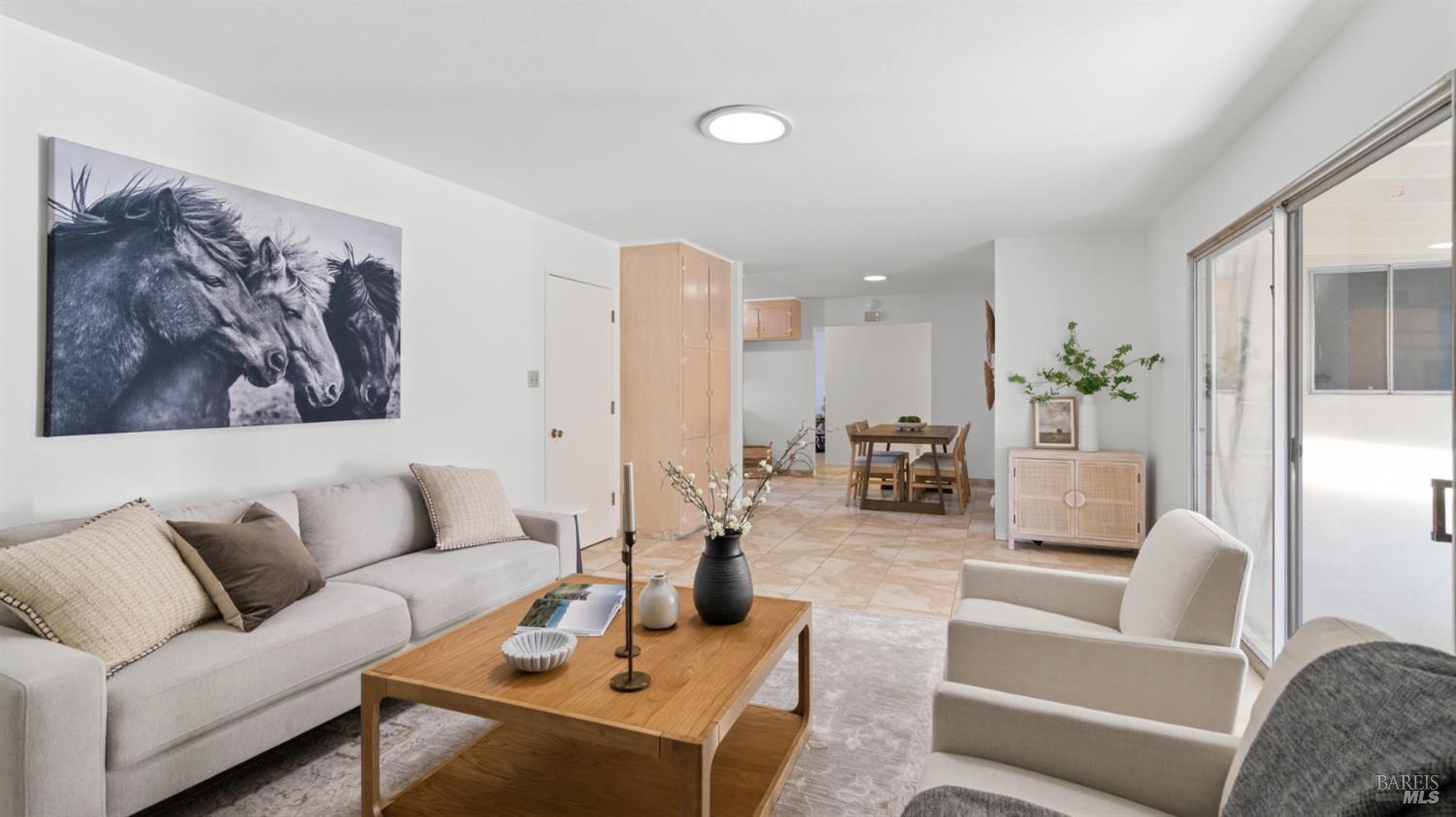 Detail Gallery Image 27 of 40 For 716 Elm Dr, Petaluma,  CA 94952 - 3 Beds | 2 Baths