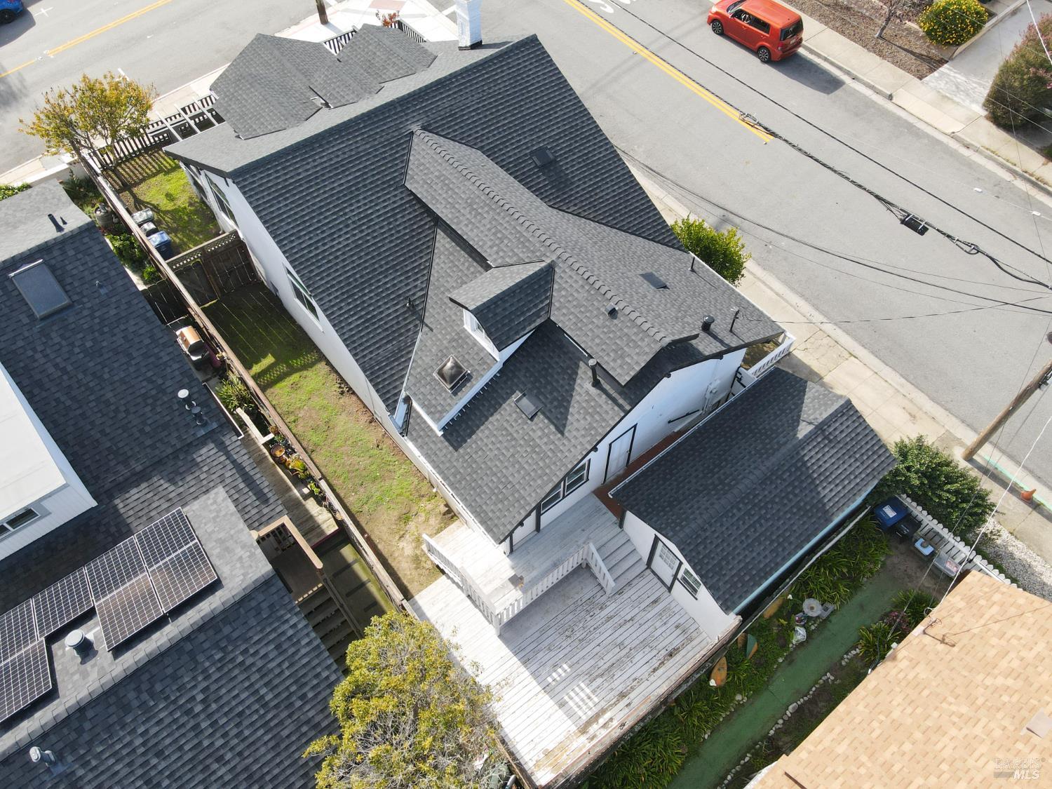 Detail Gallery Image 18 of 23 For 898 W Franklin St, Monterey,  CA 93940 - 5 Beds | 2 Baths