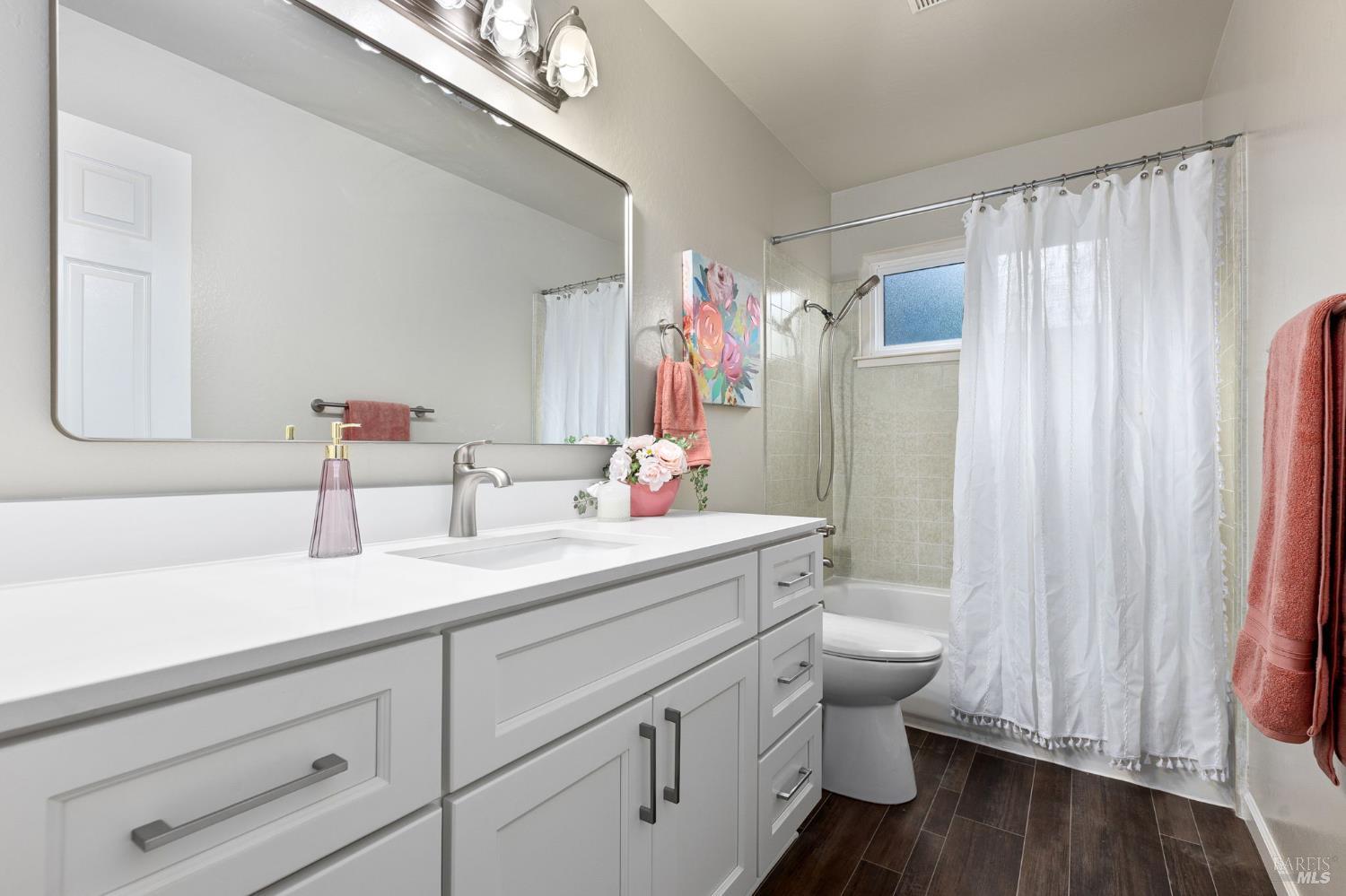 Detail Gallery Image 23 of 36 For 729 Brookside Dr, Vacaville,  CA 95688 - 3 Beds | 2 Baths