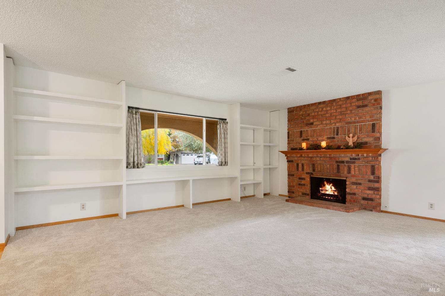 Detail Gallery Image 7 of 52 For 654 Corte Seville Unkn, Vacaville,  CA 95688 - 3 Beds | 2 Baths