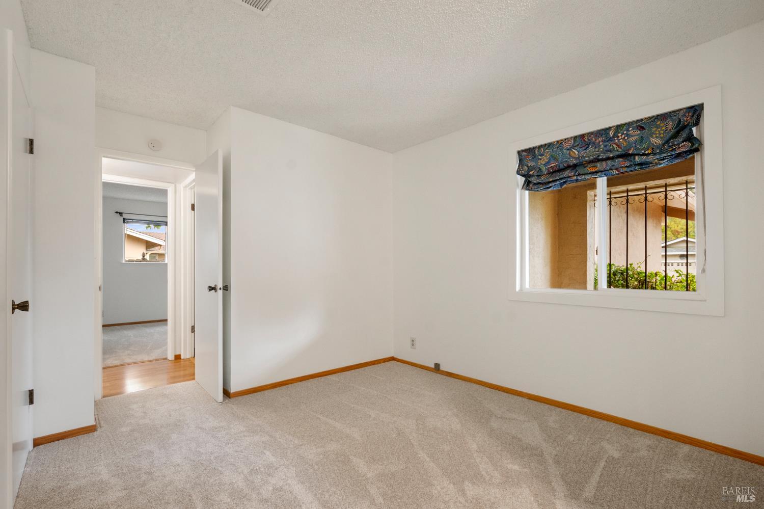 Detail Gallery Image 10 of 52 For 654 Corte Seville Unkn, Vacaville,  CA 95688 - 3 Beds | 2 Baths