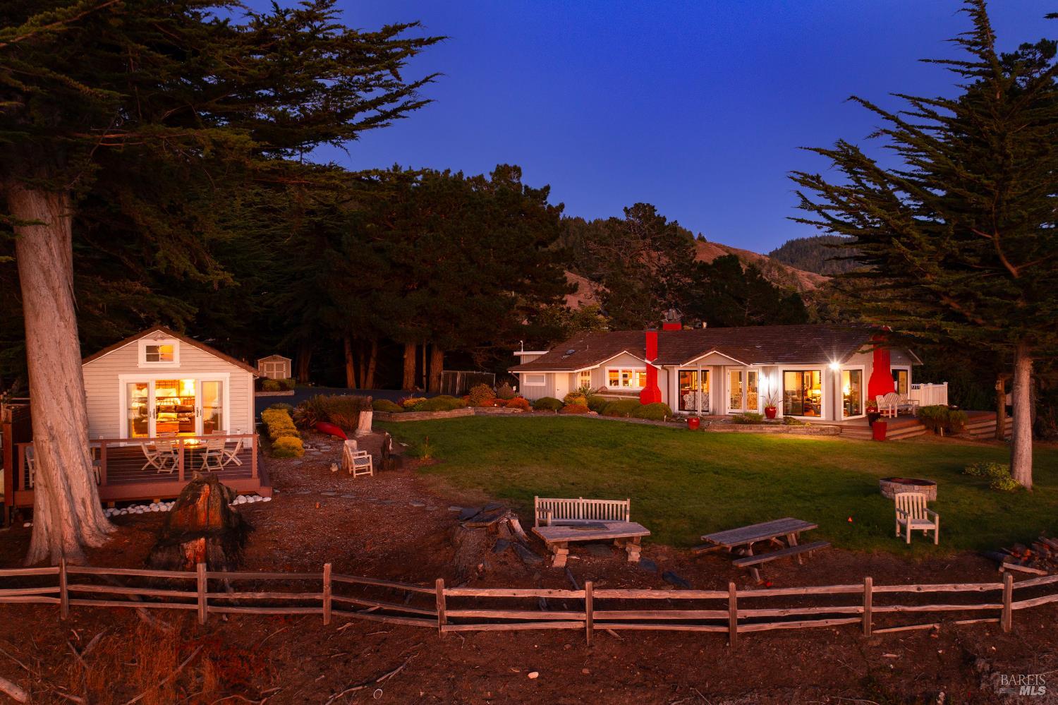 Detail Gallery Image 44 of 77 For 5420 S Highway 1 Unkn, Elk,  CA 95432 - 2 Beds | 3 Baths