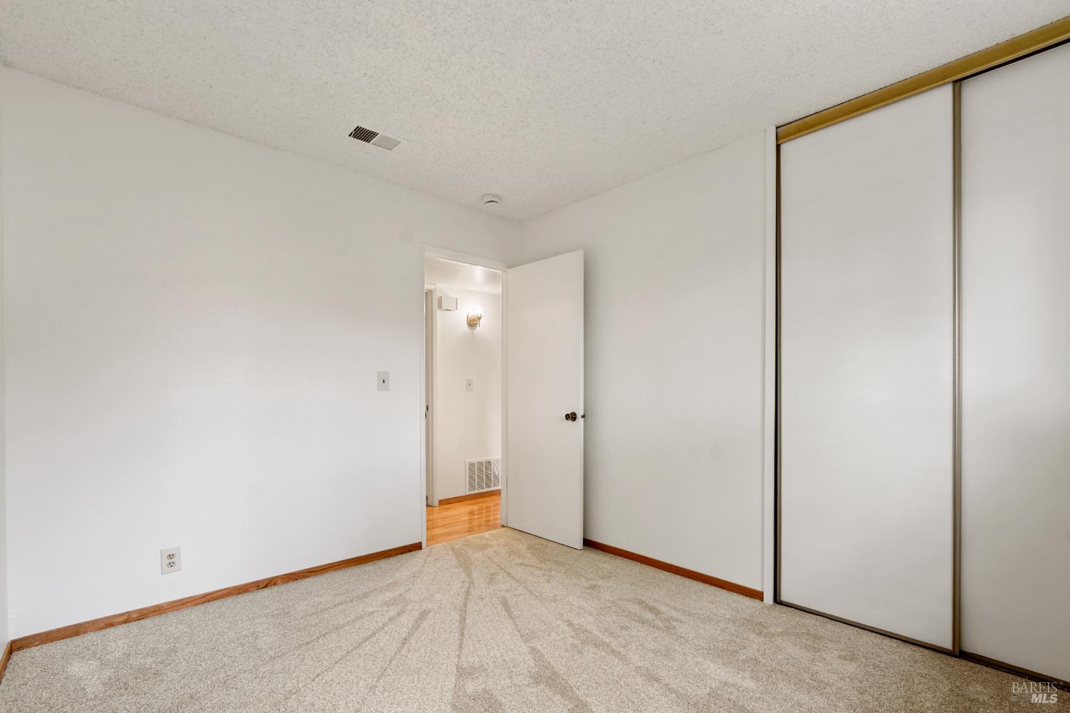 Detail Gallery Image 27 of 52 For 654 Corte Seville Unkn, Vacaville,  CA 95688 - 3 Beds | 2 Baths