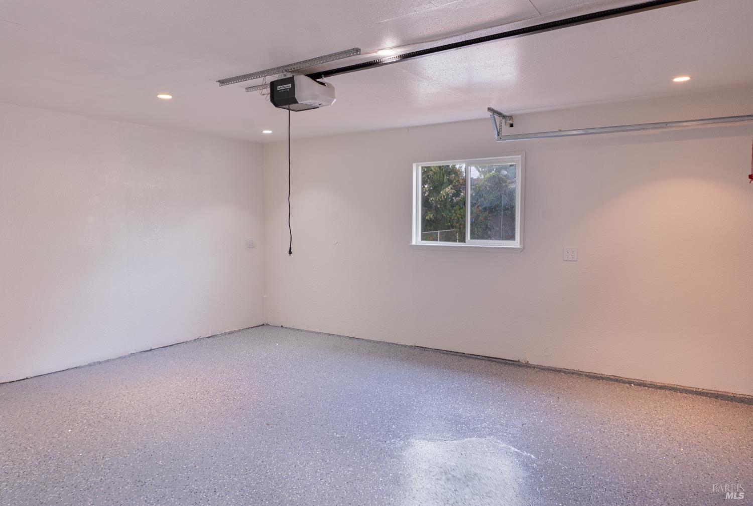 Detail Gallery Image 23 of 27 For 501 Mark Ave, Vallejo,  CA 94589 - 3 Beds | 2 Baths