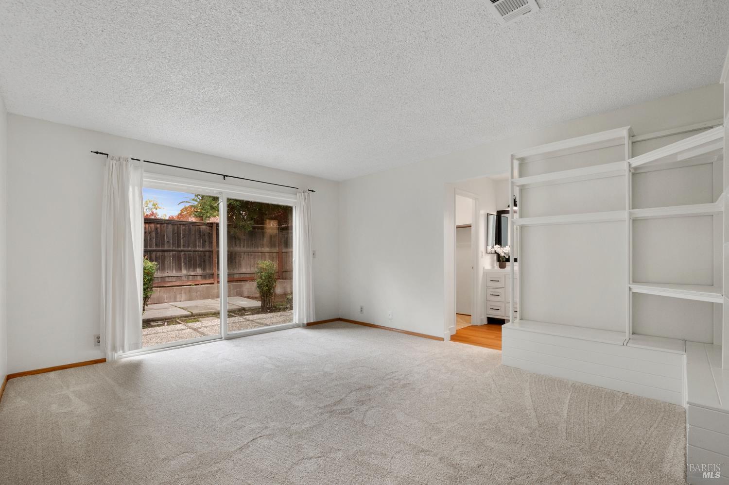 Detail Gallery Image 32 of 52 For 654 Corte Seville Unkn, Vacaville,  CA 95688 - 3 Beds | 2 Baths