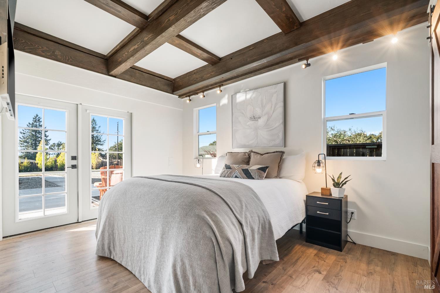 Detail Gallery Image 7 of 85 For 2159 Penny Ln, Napa,  CA 94559 - 5 Beds | 3/1 Baths