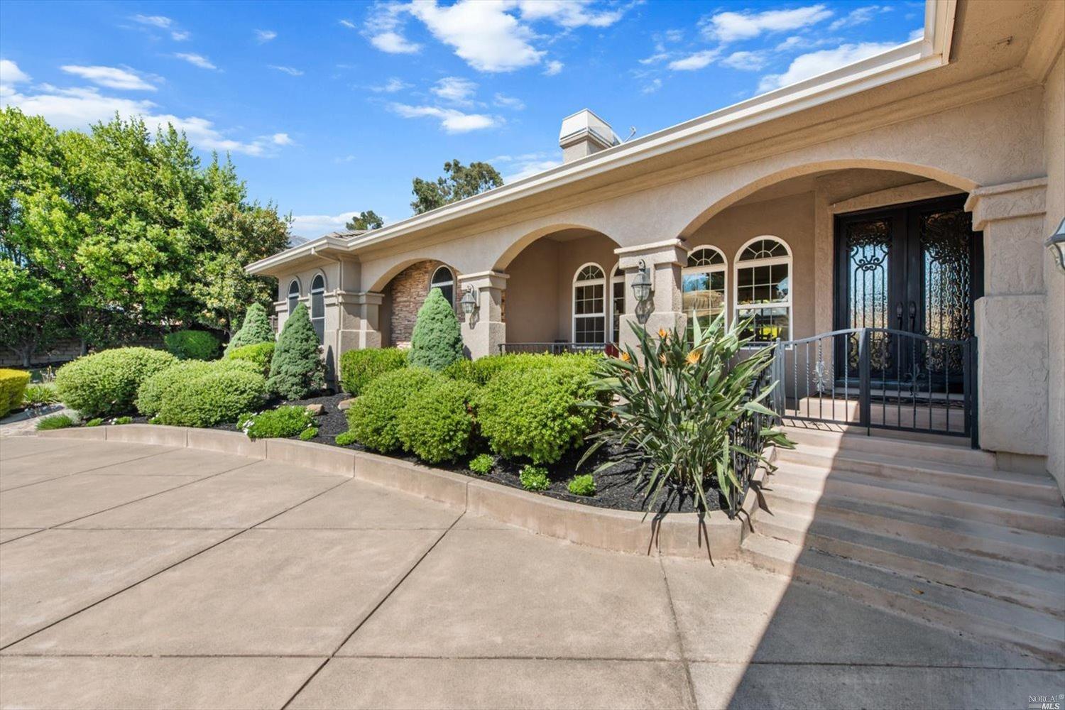 Detail Gallery Image 11 of 78 For 6041 N Vine St, Vacaville,  CA 95688 - 4 Beds | 2/1 Baths