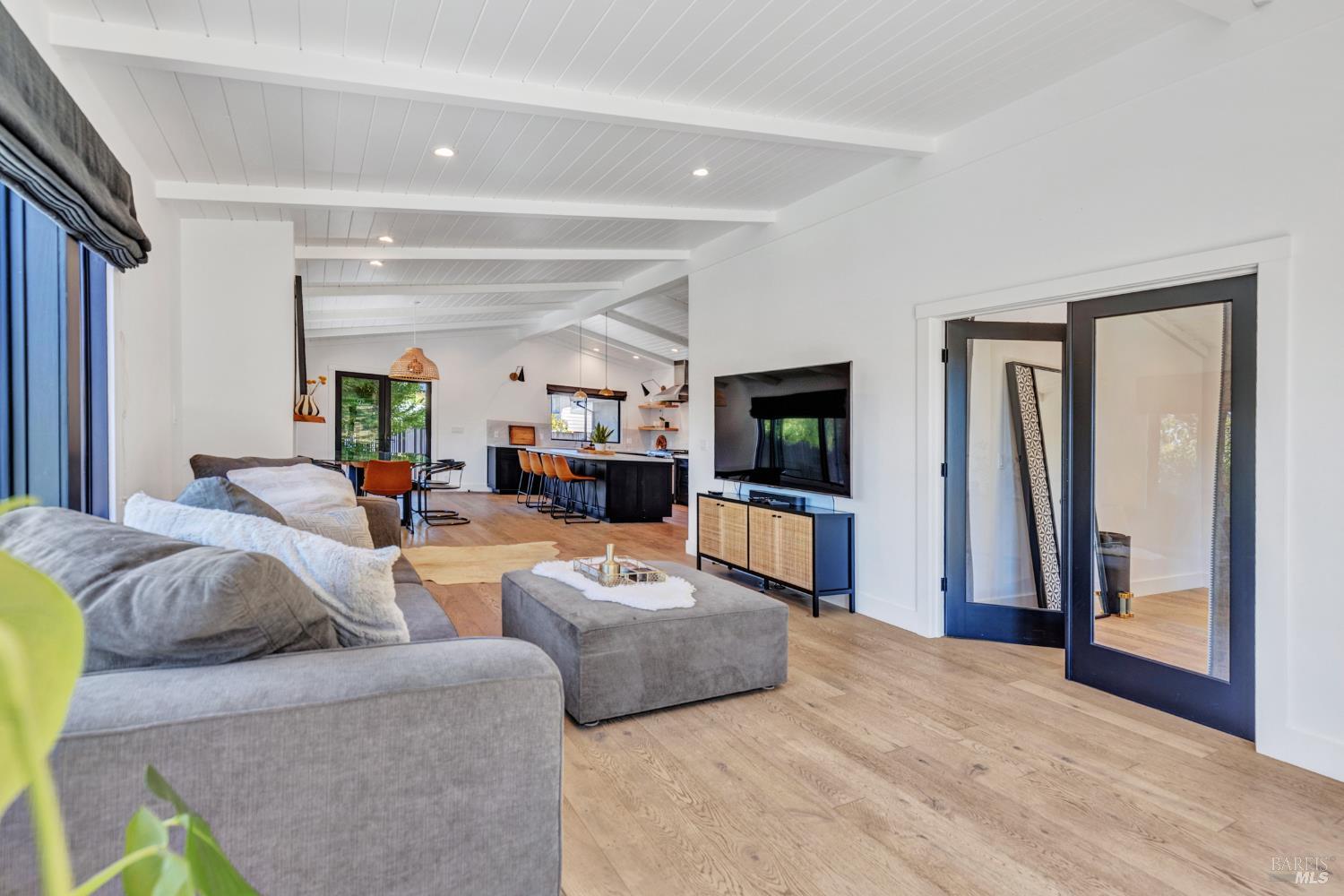 Detail Gallery Image 14 of 53 For 496 Raymond Dr, Benicia,  CA 94510 - 3 Beds | 2 Baths