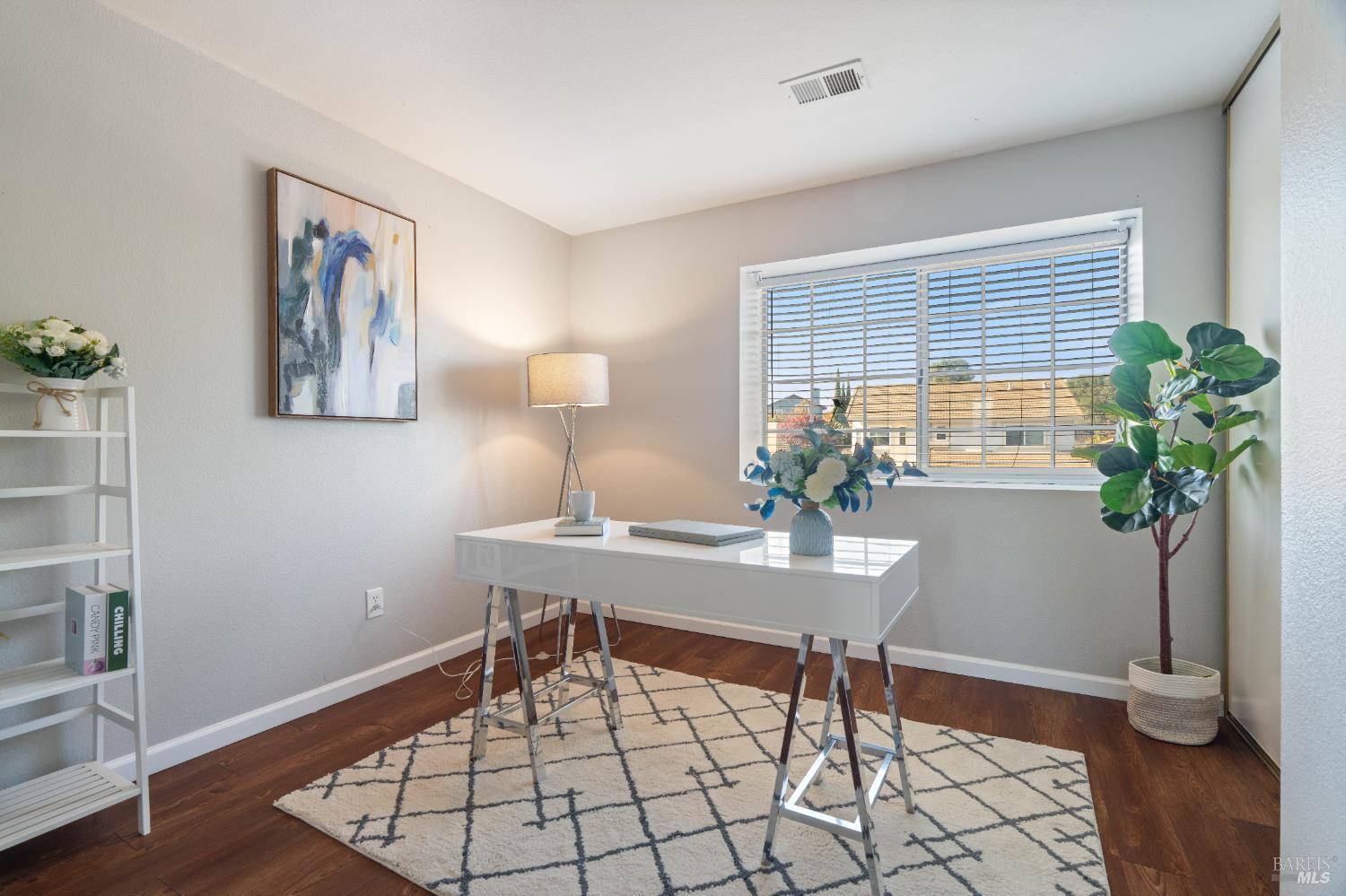 Detail Gallery Image 25 of 44 For 272 Mica Dr, Vallejo,  CA 94589 - 4 Beds | 2/1 Baths