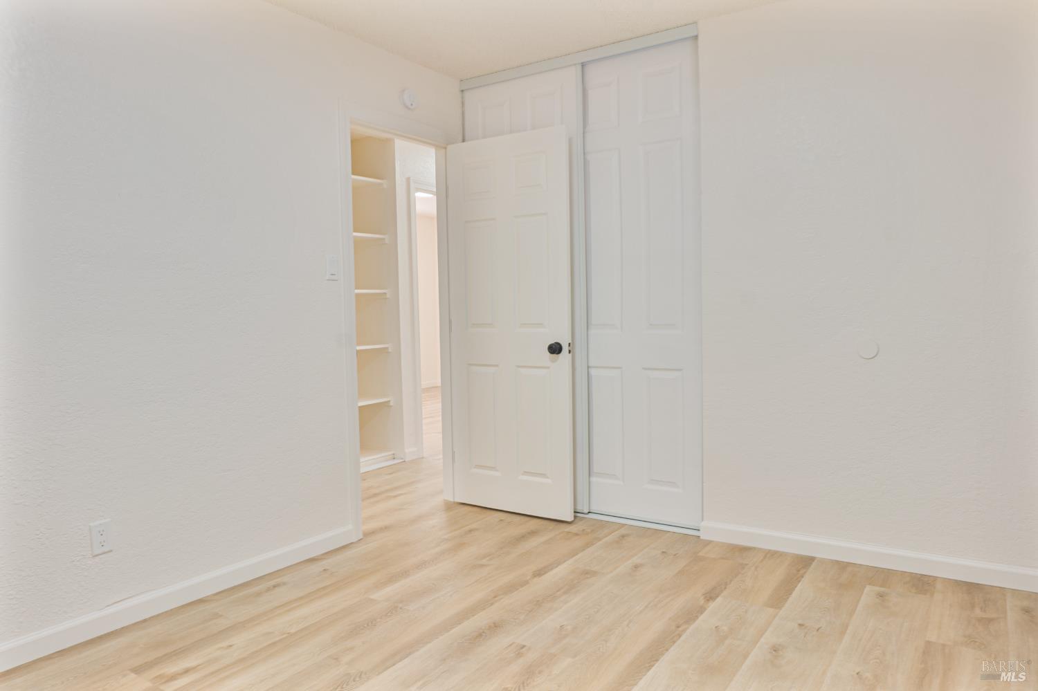 Detail Gallery Image 16 of 27 For 501 Mark Ave, Vallejo,  CA 94589 - 3 Beds | 2 Baths